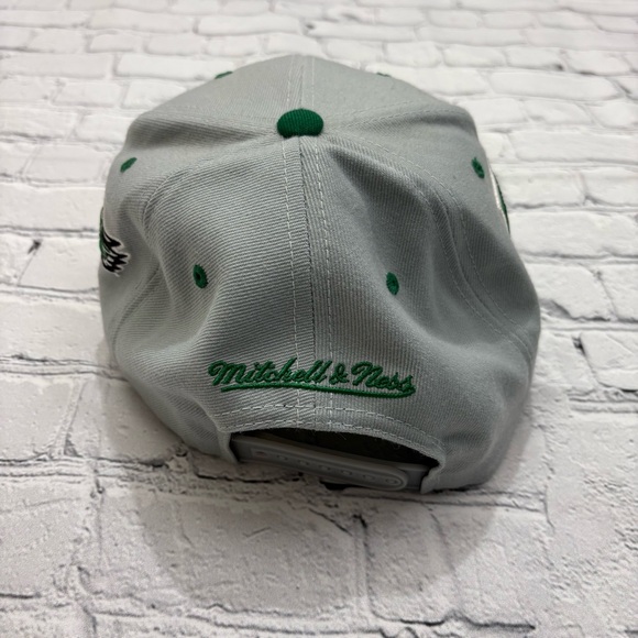 Vintage Collection Y2K Philadelphia Eagles NFL Mitchell Ness Snapback Hat Cap - Picture 2 of 12
